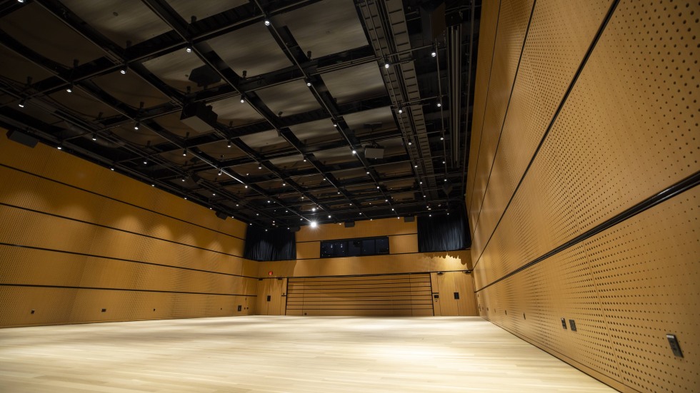 A view of the rehearsal hall.